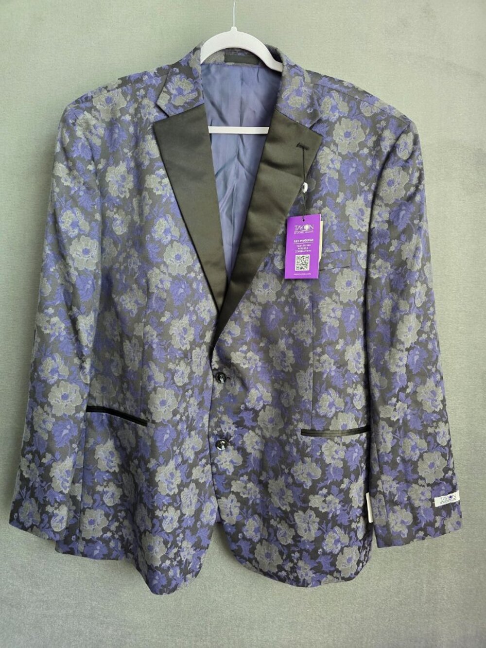 Tayion by Montee Holland Men's Dinner Jacket 50R Purple Floral Satin Lapel NWT